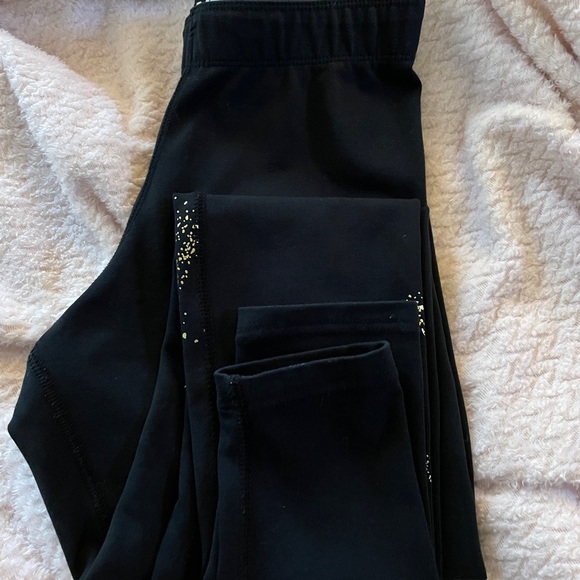 Nike Leggings with Gold Logo - Picture 2 of 3